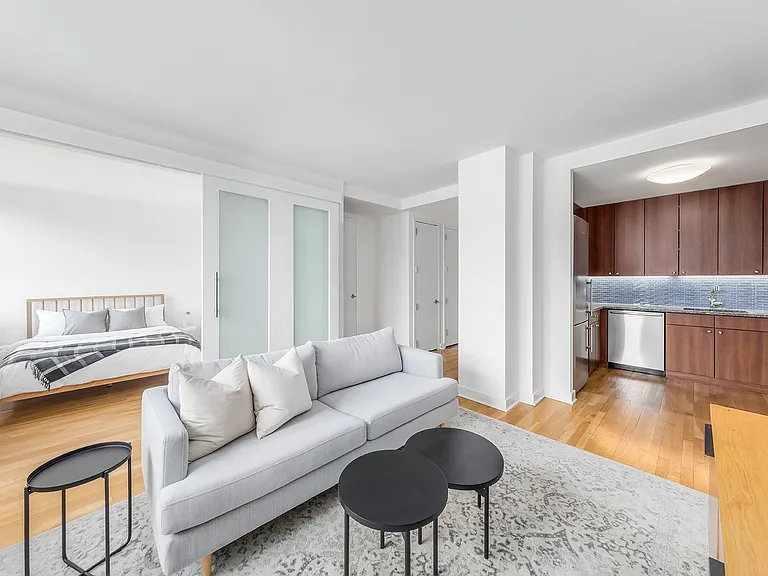 2 Cooper Sq #11B — Photo 3