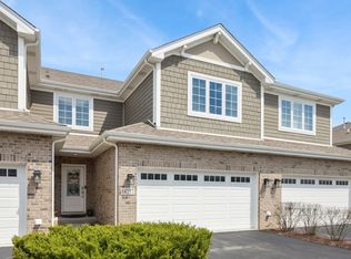 14257 Lacey Dr, Lemont, IL 60439