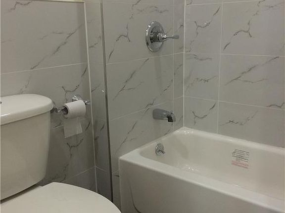 4th image of 229 Utica Ave #1