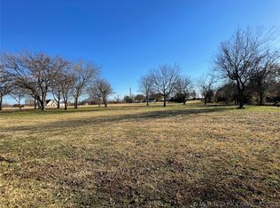 1 N Boundary Rd, Oologah, OK 74053