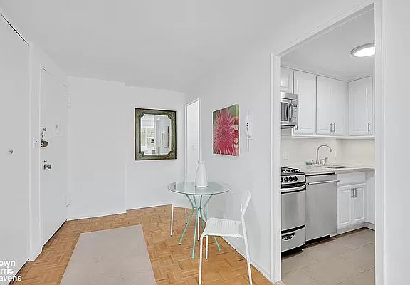 5th image of 520 E 72nd St APT 11G