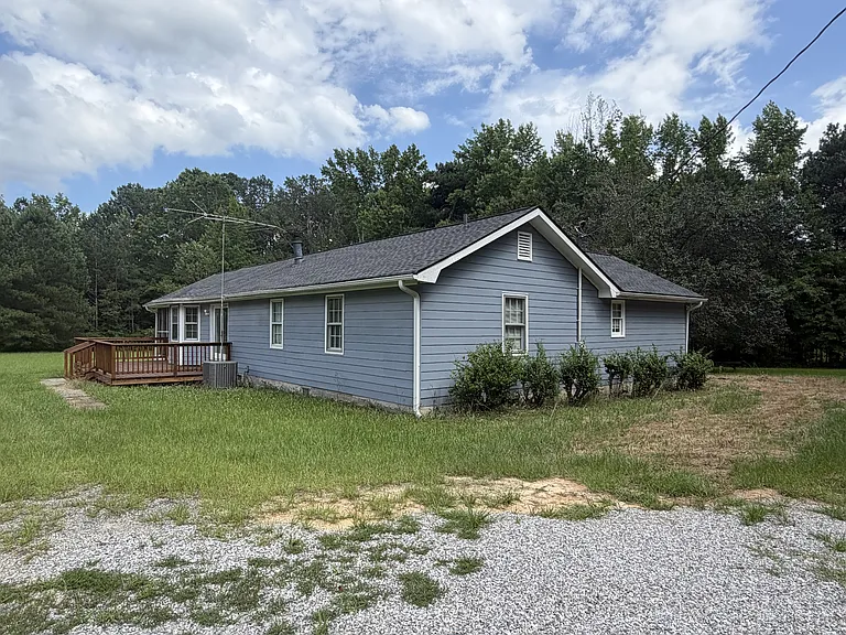 965 Hillview Rd — Photo 4