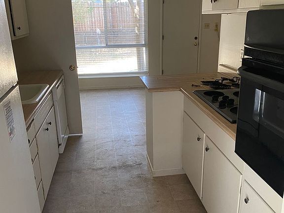 4th image of 815 Chestnut Ln