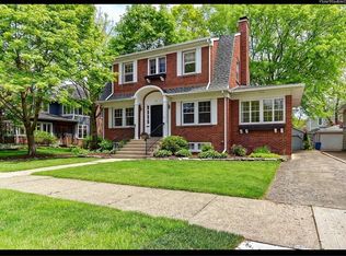 415 N Catherine Ave, La Grange Park, IL 60526