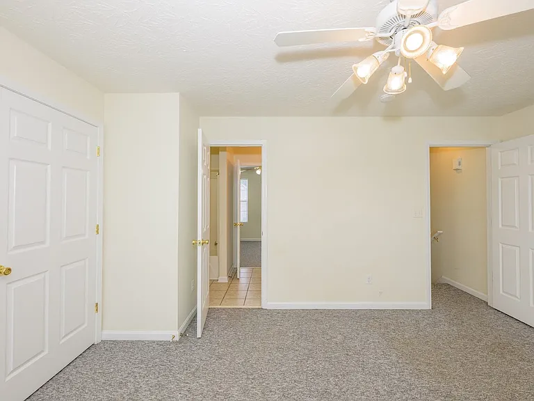 1112 Northridge Dr #B — Photo 16