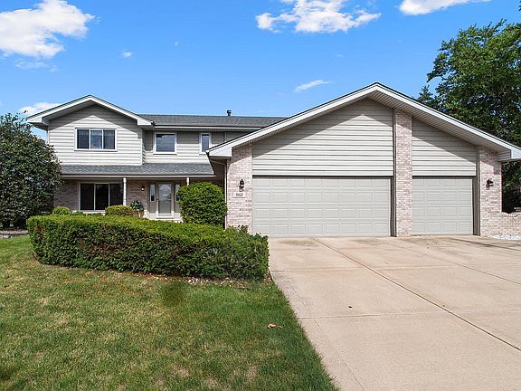 2nd image of 8112 Brookside Glen Dr