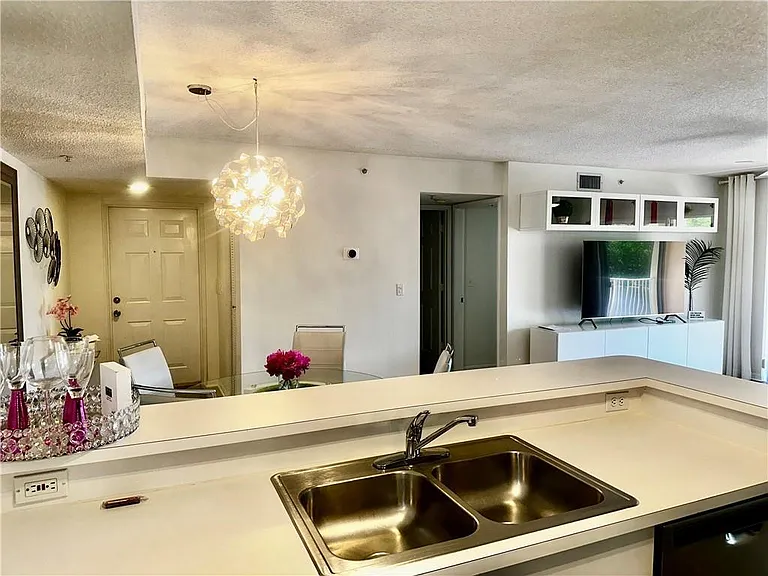 1650 N 42nd Cir #210 — Photo 9