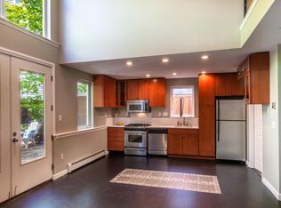 133 22nd Ave E APT C, Seattle, WA 98112