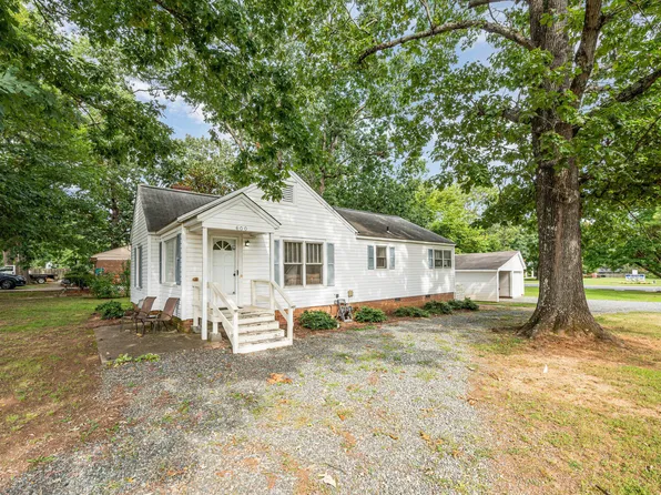 600 Trail Two, Burlington, NC 27215