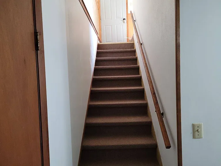 524 20th Ave — Photo 2