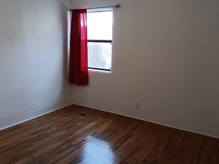 2719 Santa Cruz Ave SE — Photo 10