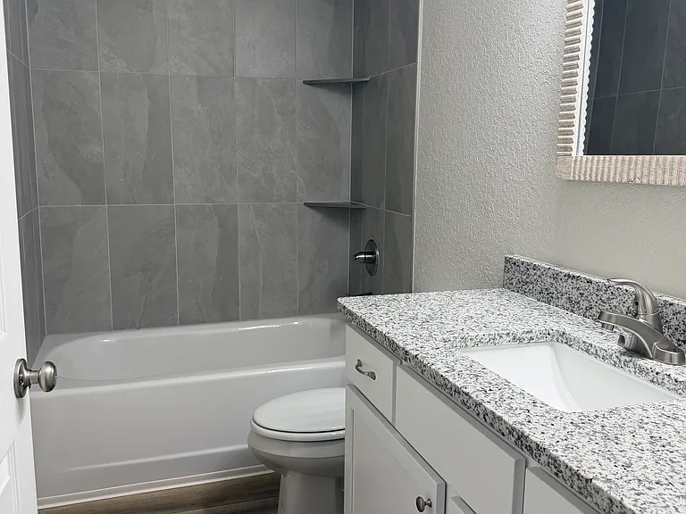 8123 SW 200th Ct — Photo 17