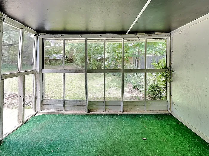 2093 Drake Ct — Photo 17