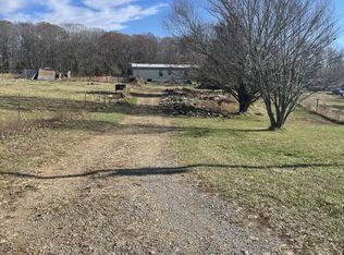 262 Salt Lick Creek Rd, Red Boiling Springs, TN 37150