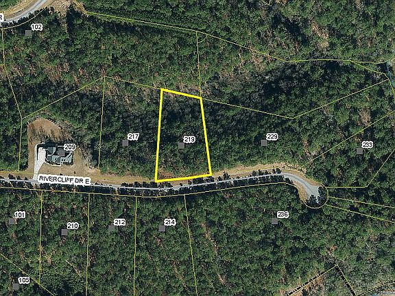 5th image of 219 Rivercliff Dr E
