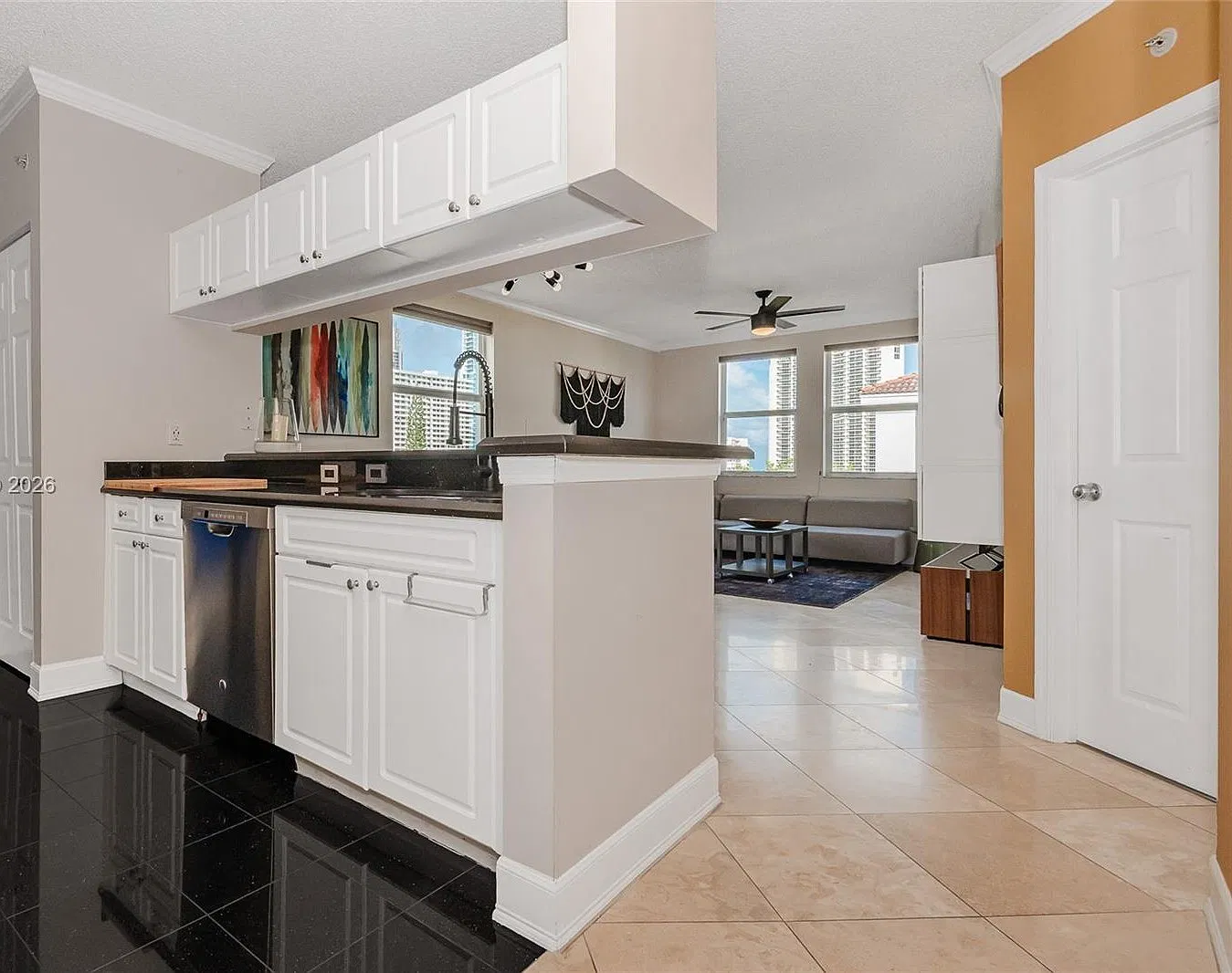 2 bed, $3,500 — Photo 2