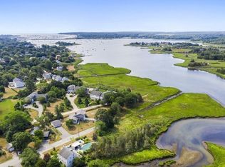 8 Stoney Brook Ln, Dartmouth, MA 02748