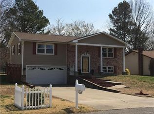 404 Country Club Dr, Scott City, MO 63780