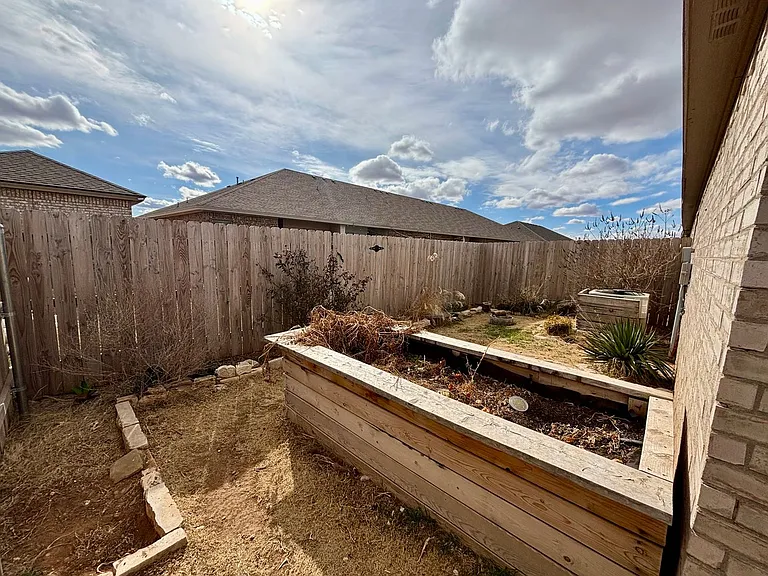 1009 Preston Trl — Photo 29
