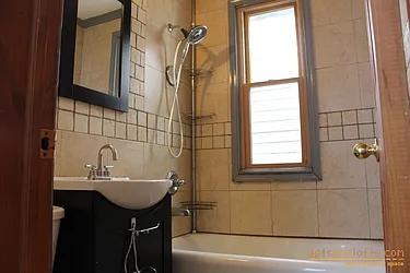 Rented by aptsandlofts.com