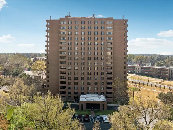 2121 S Yorktown Ave APT 805, Tulsa, OK 74114