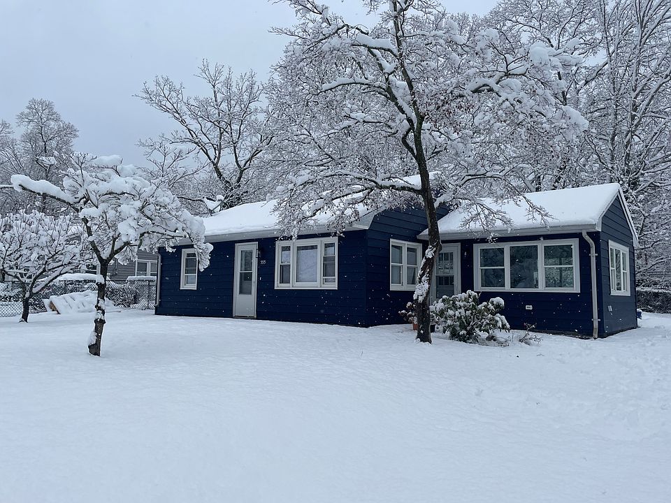 1st image of 555 Alfred Ln