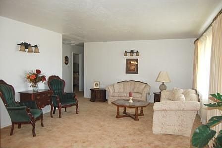 3rd image of 1609 S Main Ave
