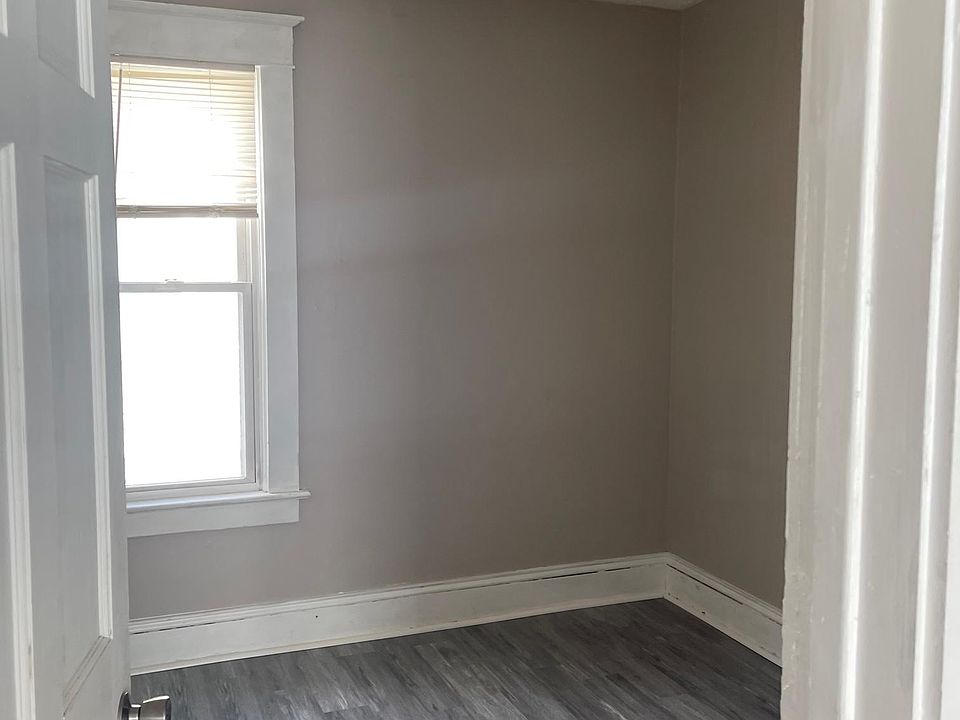 bedroom1