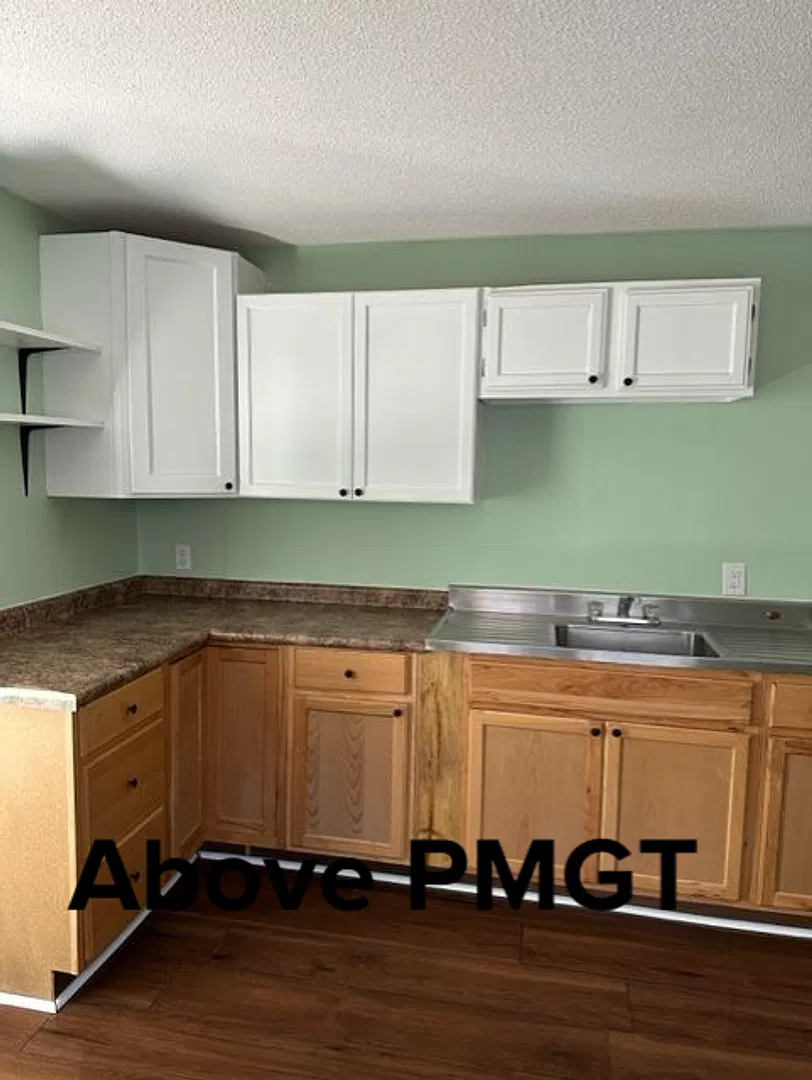 1 bedroom - Bath — Photo 2