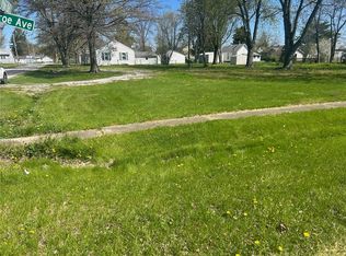 702 E Monroe Ave, Casey, IL