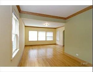 3rd image of 6216 N Oak Park Ave