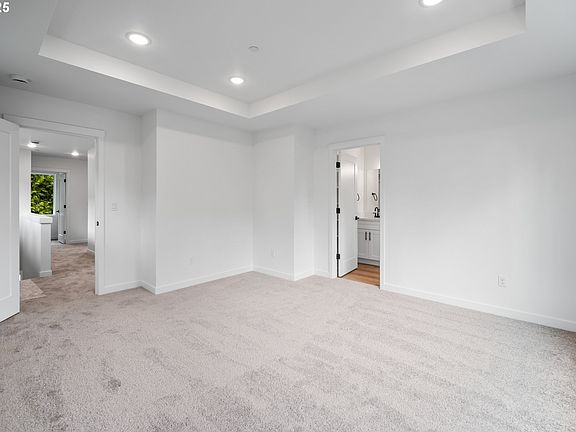 5th image of 11007 NE 64th Ave