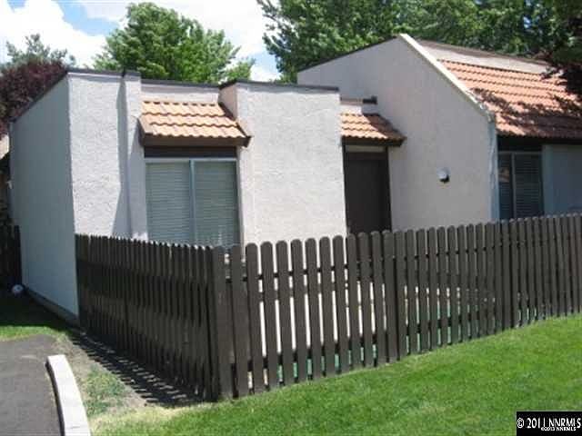 1st image of 1049 Baywood Dr