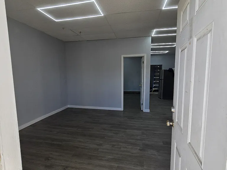 6 Main St #1 — Photo 16