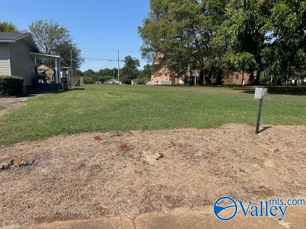 206134001006 Memorial Dr NW, Decatur, AL 35601