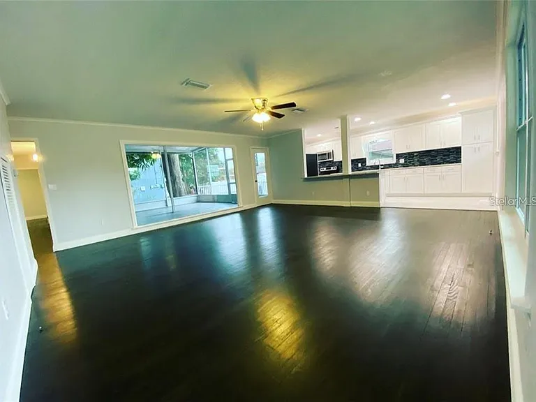 16 Jeff Rd — Photo 3