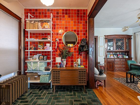 2nd image of 3548 W Wrightwood Ave