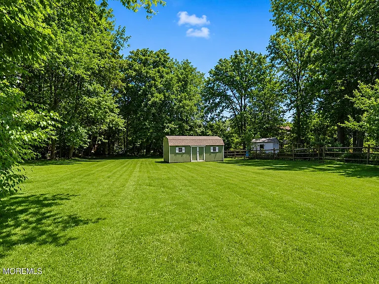 710 Hopping Rd — Photo 34