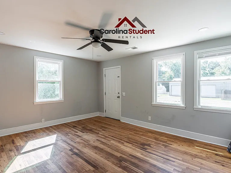1637 Elmtree Rd — Photo 7