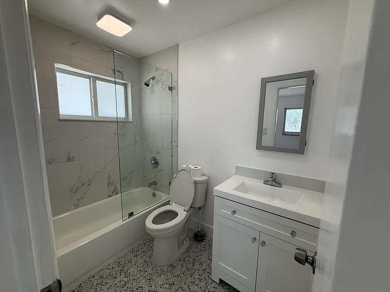 1859 Lincoln St #202 — Photo 7