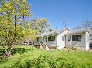 840 W Rose Center Rd, Holly, MI 48442