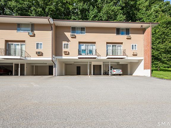 3rd image of 1660 Farmington Avenue #2