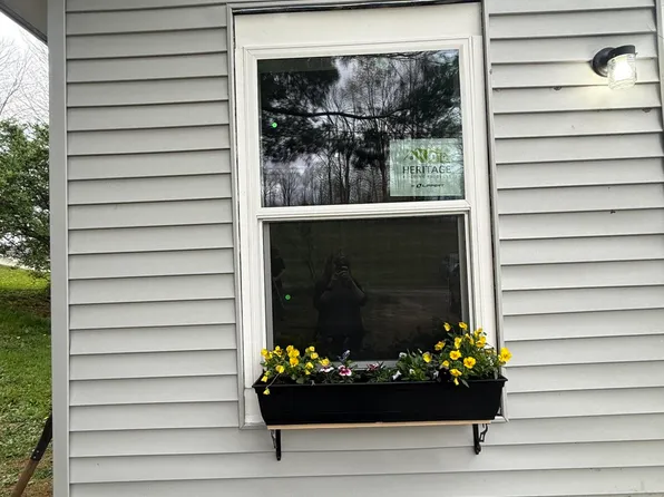 174 Oneida Dr, Craigsville, WV 26205