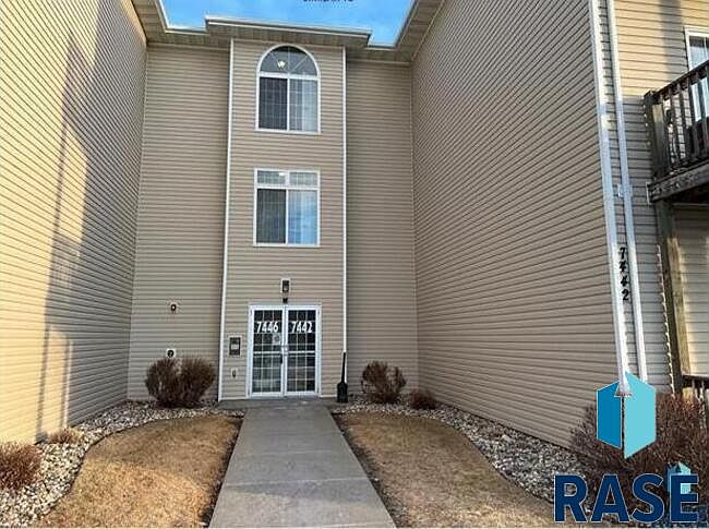 1st image of 7446 S Louise Ave APT 206