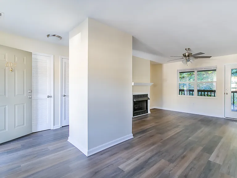 605 Carlyle Way — Photo 12