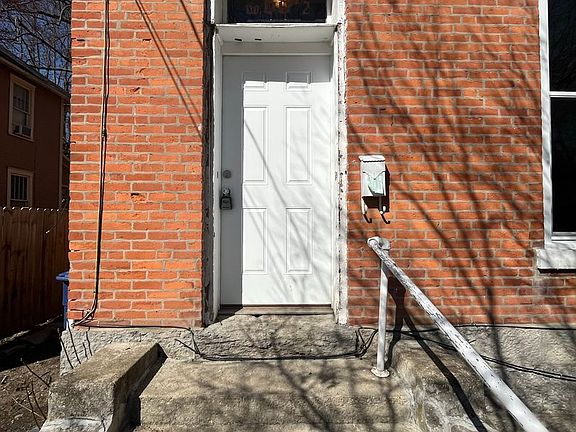 2nd image of 88-88 1/2 W Central Ave #96c0a890e