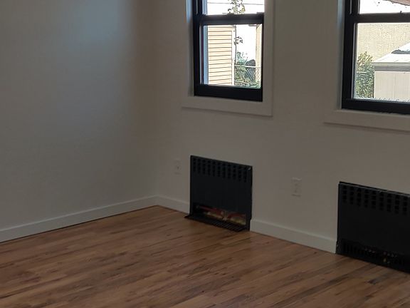 2nd image of 9533 113th St Floor 1