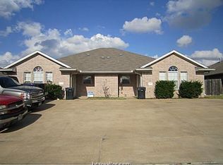 2325 Trace Mdws, College Station, TX 77845
