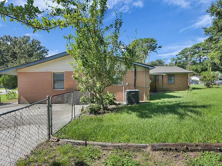 2222 Bacon Park Dr — Photo 30