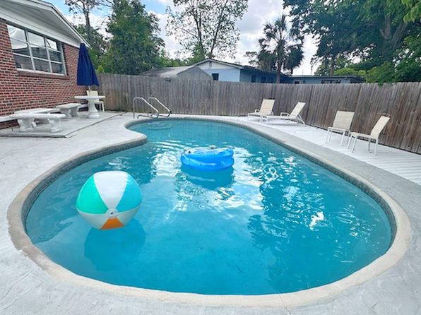 1118 Brookmont Ave E